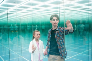 Haus der Attraktionen'': Glaslabyrinth Familien Ticket 2+1