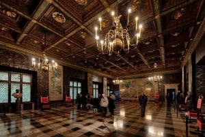 Cracóvia: Tour guiado pela Colina de Wawel e Basílica de Santa Maria