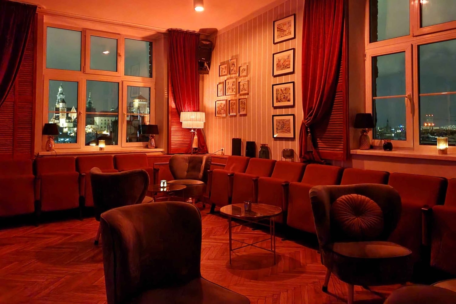 Cracovie : réservation dans un bar rooftop caché avec 1 cocktail