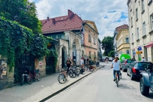Krakow: Highlights of Krakow Bike Tour - Small Group
