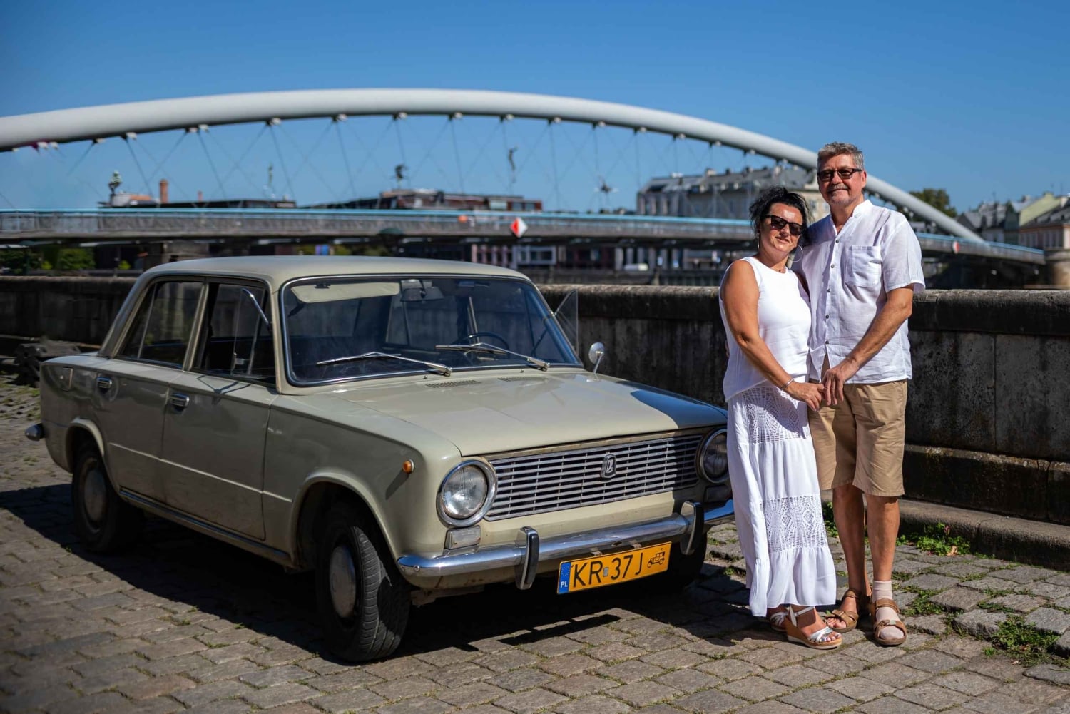 Visita a Cracóvia em carro clássico com sessão fotográfica profissional