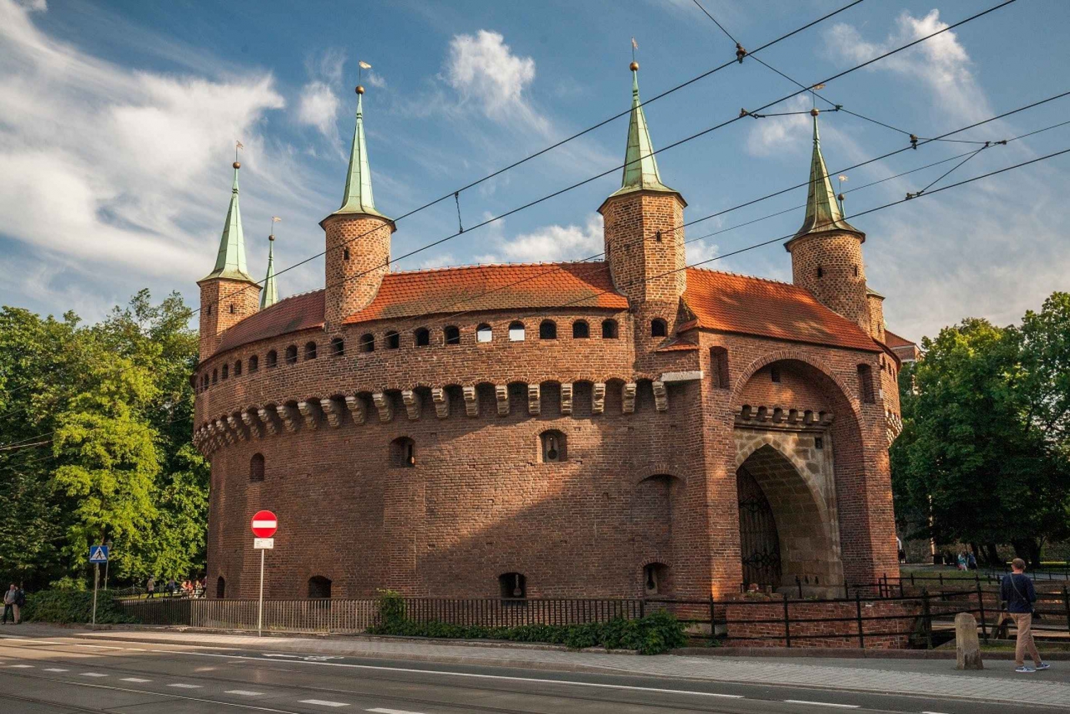 Krakow: Historic Old Town and Royal Castle Guided Tour