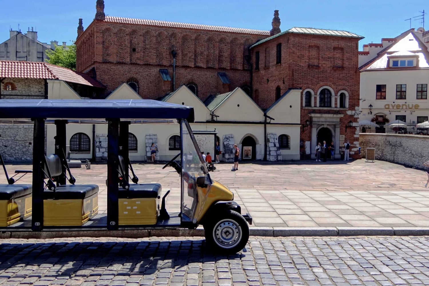 Krakow: Jewish Quarter and Former Ghetto Tour by Golf Cart