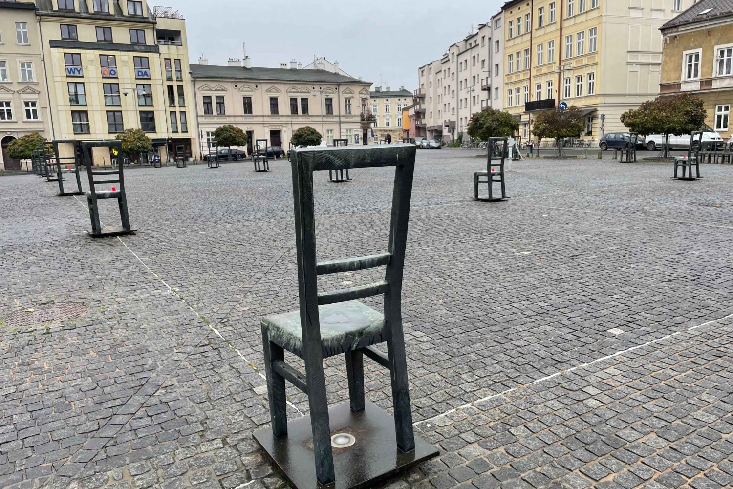 Kraków: Jewish Quarter and Ghetto Self-Guided Walking Tour