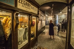 Krakow: Kazimierz by Golf Cart and Schindler's Factory Tour