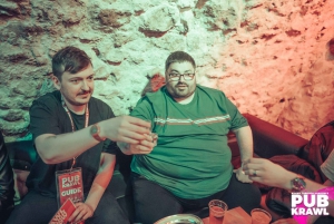 Krakow: Kazimierz Pub Crawl with 1-Hour of Unlimited Drinks