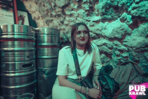 Krakow: Kazimierz Pub Crawl with 1-Hour of Unlimited Drinks