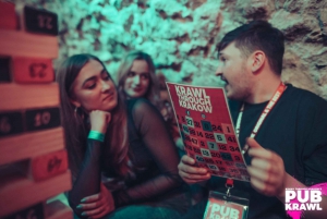 Krakow: Kazimierz Pub Crawl with 1-Hour of Unlimited Drinks