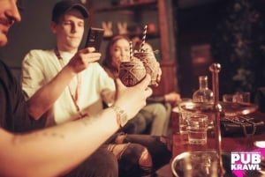 Krakow: Kazimierz Pub Crawl with 1-Hour of Unlimited Drinks