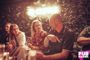Krakow: Kazimierz Pub Crawl with 1-Hour of Unlimited Drinks