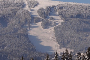 Krakow: Kubínska Hoľa Ski Resort Day Trip with Voucher