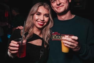 Krakau: Oudejaarsavond kroegentocht met 2 uur onbeperkt drinken