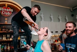 Cracóvia: Véspera de Ano Novo Pub Crawl com 2 horas de bar aberto