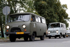Krakow: Nowa Huta Guided Tour in a Communist-Era Car