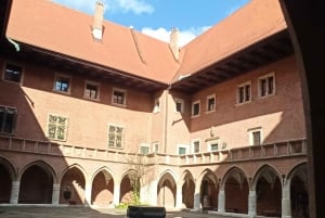 Krakow: Old Town and Jewish Quarter Walking Tour in Dutch