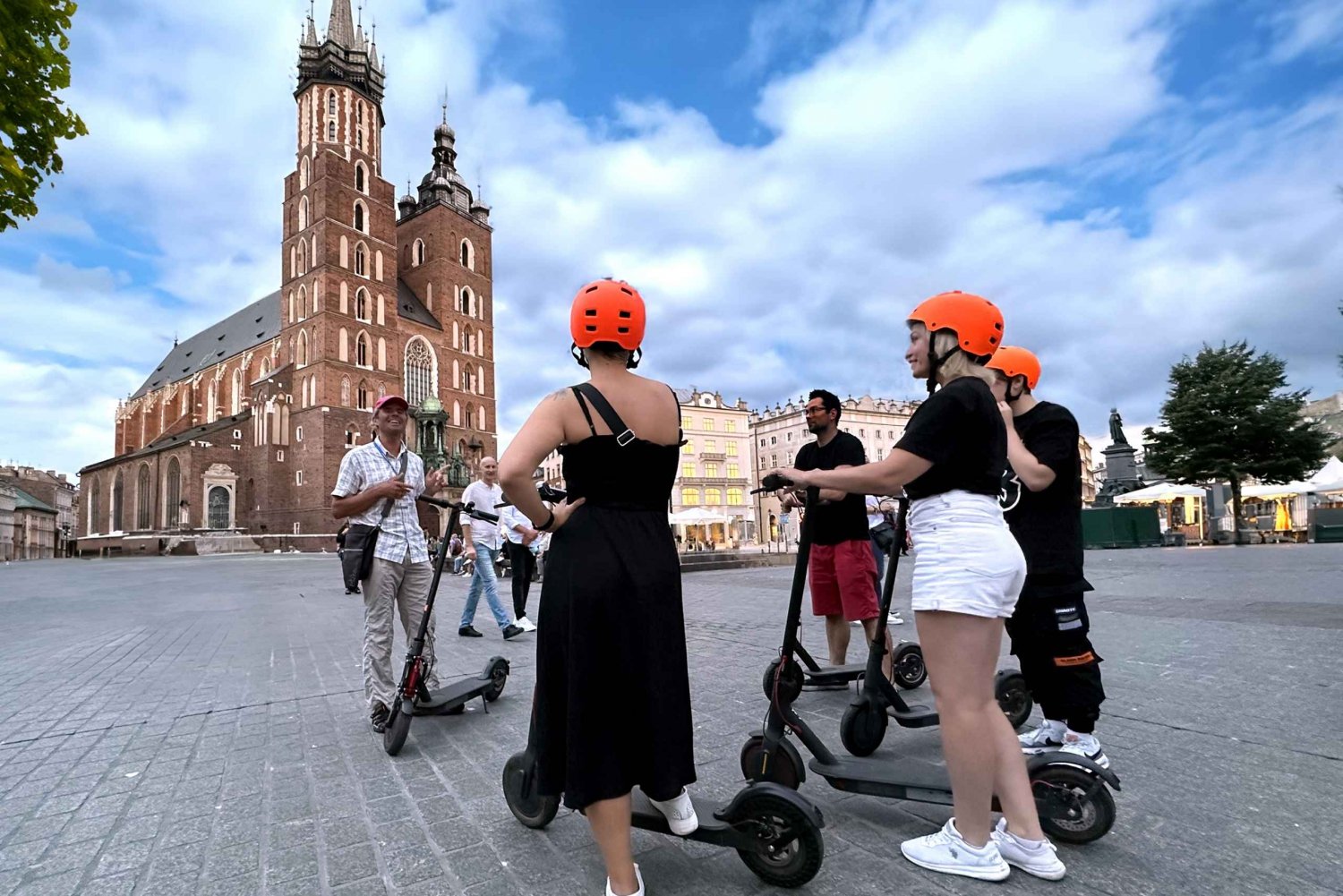 Electric Scooter Krakow: Old Town & Jewish Quarter-Full Tour