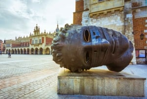Krakow: Old Town Audio-Guided Walking Tour with Headset