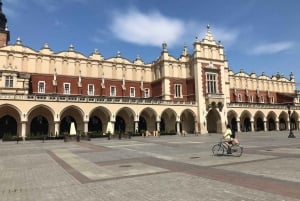 Krakow: Old Town 'Royal Route' Private Walking Tour