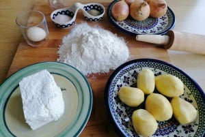 Krakau: Pierogi Home Cooking Class