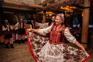 Krakow: Polish Folk Night with Dinner and Unlimited Drinks