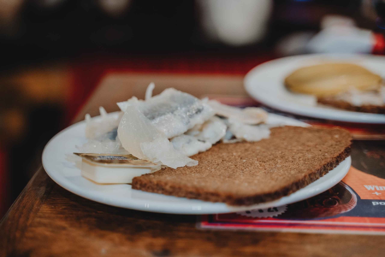 Krakow: Polish Liquor Tasting Guided Tour with Tapas