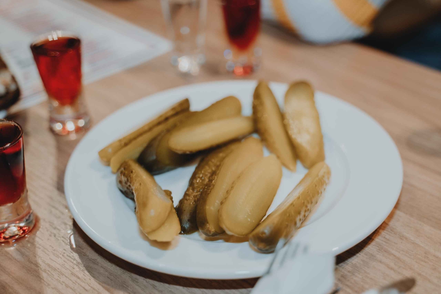 Krakow: Polish Liquor Tasting Guided Tour with Tapas