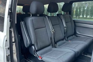 Cracovia: traslado privado al aeropuerto en clase premium