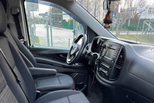 Cracovia: traslado privado al aeropuerto en clase premium