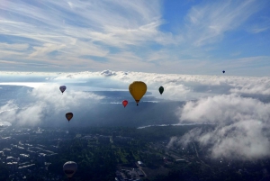 Kraków: Private Heißluftballonfahrt mit Champagner