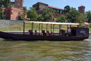 Krakow: Private Traditional Gondola Cruise