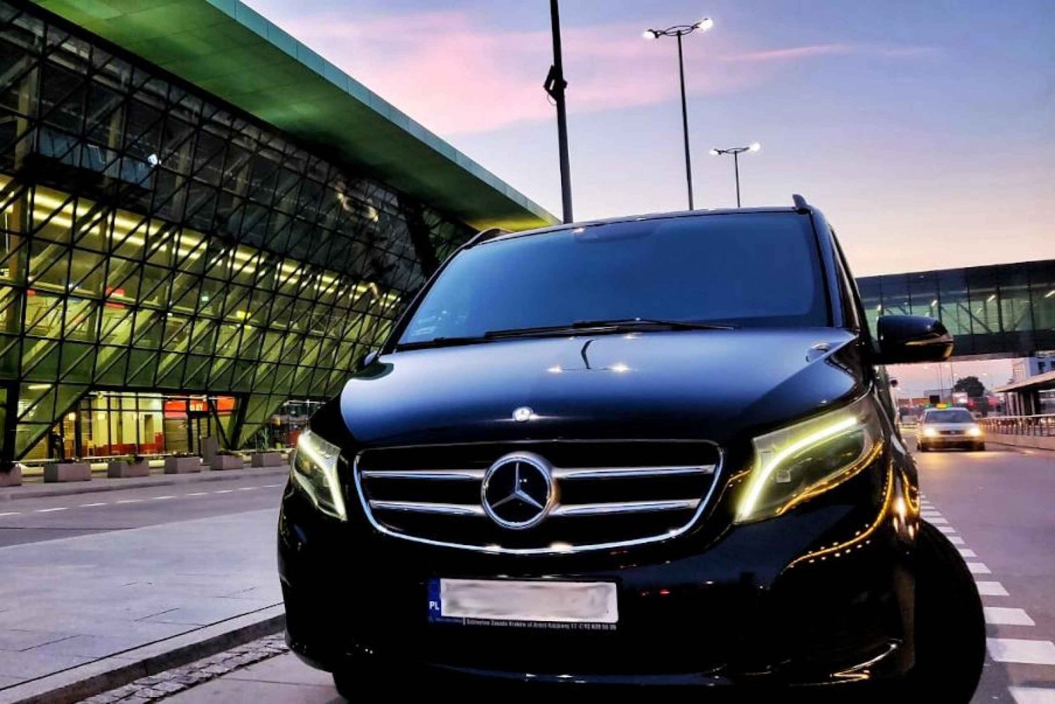 Kraków: Private Transfer to/from Krakow Airport