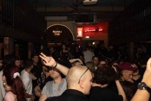 Krakow: Pubrunda 1 timme med öppen bar, VIP-inträde och välkomstdrinkar