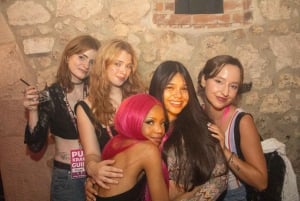 Krakow: Pubrunda 1 timme med öppen bar, VIP-inträde och välkomstdrinkar