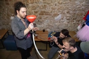 Krakow: Pubrunda 1 timme med öppen bar, VIP-inträde och välkomstdrinkar