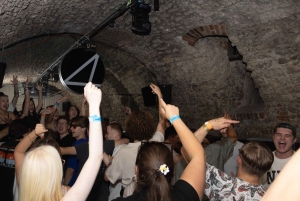 Krakau: Kneipentour 1 Stunde offene Bar, VIP-Eintritt und Begrüßungsdrinks