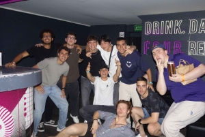 Krakau: Kneipentour 1 Stunde offene Bar, VIP-Eintritt und Begrüßungsdrinks