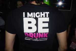Krakau: Kneipentour 1 Stunde offene Bar, VIP-Eintritt und Begrüßungsdrinks