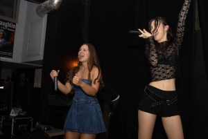 Krakau: Kneipentour 1 Stunde offene Bar, VIP-Eintritt und Begrüßungsdrinks