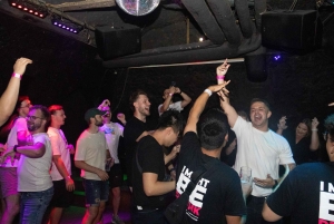 Krakau: Kneipentour 1 Stunde offene Bar, VIP-Eintritt und Begrüßungsdrinks