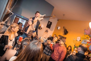 Cracóvia: Pub Crawl com 1 hora de bebidas alcoólicas ilimitadas