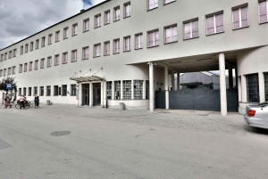 Krakow: Schindler's Factory Expert GuidedTour with Skip-line