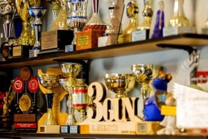 Cracóvia: Experiência no campo de tiro com AK-47 e serviço de busca no hotel