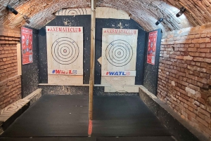 Kraków: Shurikens, Kunais, knive, tomahawks, økser, skydning