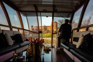 Krakow: Sightseeing Cruise on Vistula River with Audio Guide