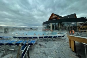 Cracovia: Tour di un giorno in motoslitta e bagni termali di Zakopane