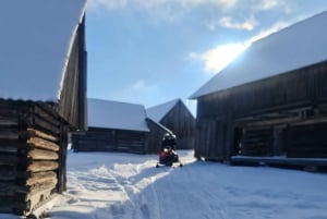 Krakau: Ganztagestour Schneemobil & Thermalbäder Zakopane