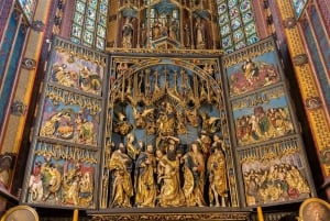 Cracovie : Visite guidée de la basilique Sainte-Marie avec une courte promenade guidée