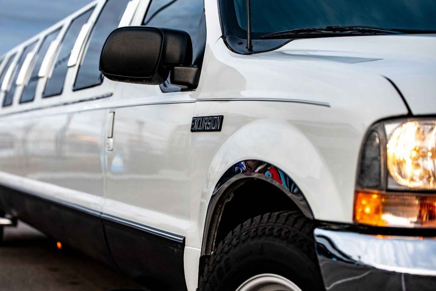 Kraków: VIP-partytur i limousine med drinkar och inträde till klubben