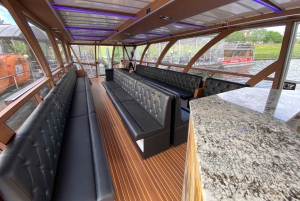 Krakow: Day or Night Vistula River Cruise with Audio Guide