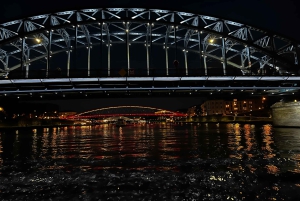 Krakow: Day or Night Vistula River Cruise with Audio Guide